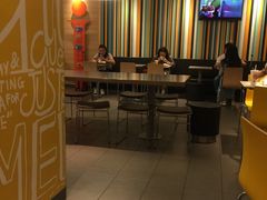 大堂-麦当劳(禄口机场T2航站楼)