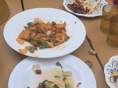 -巴扎屋大盘鸡·新疆菜(汇嘉时代店)