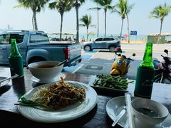 -Green Tree Rest. & Pub