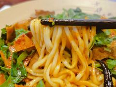 -方铲铲·成都板凳面(滨江银泰店)