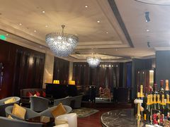 -龙虾酒吧扒房(宁波香格里拉店)