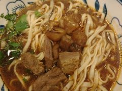 臻味私房红烧牛肉面-康师傅私房牛肉面(马泉营奥莱店)
