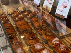 -VERIE BAKEHOUSE
