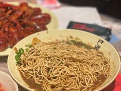 -巴厘龙虾·榜首油焖大虾(音乐学院·沿江酒馆店)
