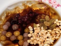 小丸子冰粉-渝是乎川渝小炒(新世界百货望京店)