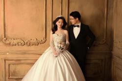 -挪娅婚纱摄影皇家会所