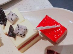 -佰烧海鲜烤肉火锅自助(世茂国际广场店)