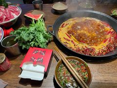 -萍姐火锅·公路夜市(武汉首店)