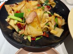 -一棠龙虾•王牌虾球(光谷天地店)