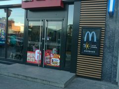 -麦当劳(卫星广场店)