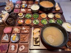 -银米·云南传统过桥米线(双廊黑金冠店)