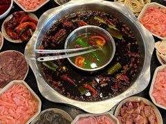 -九尺赵老四鲜鹅肠火锅