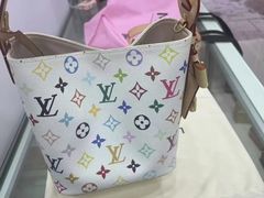 -恒一珠宝·回收黄金钻石奢侈品(灵岩南路店)