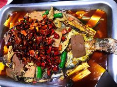 -辣尚瘾·烤鱼·新川菜(交大直营店)