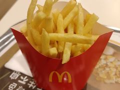 -瑞幸咖啡(大连罗斯福广场一层店)