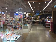 -LOG-ON(海港城店)