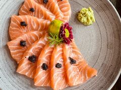 三文鱼薄切佐黑松露-炙柒Sekinana·精致料理 烧鸟·铁板烧(海上世界店)
