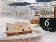 -UNI UNI(环亚凯瑟琳店)