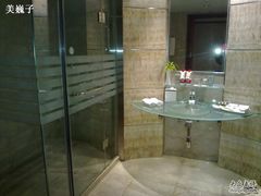 洗手间-上海尊茂酒店