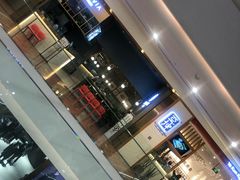 -POKEE VIA&Brunch·维娅(重庆来福士店)