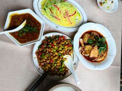 -美食村花园餐厅