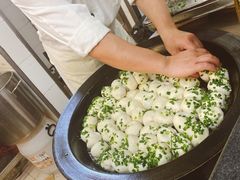 -白玉兰食品(汇联商厦店)