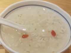 -蓉李记成都名小吃(武汉经开万达店)