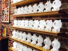 -LINE FRIENDS Garosu-gil Flagship Store