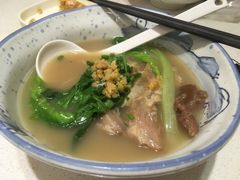 -潮庭港式茶餐厅·熊仔奶茶(同济广场店)