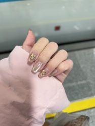 -UGIRL有个美甲