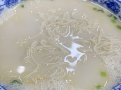 -雪琴面馆富安特色鱼汤面(城中花园店)