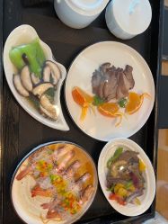 -爱陪伴尊享月子中心(国际店)