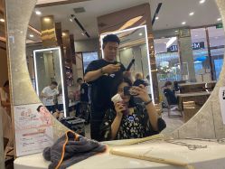 -Meng Lang 梦郎白金店