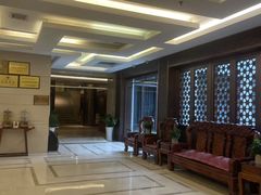 -岳阳阿波罗御庭酒店