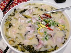 -关里关外·鱼头泡饼(唐冶绿地汇店)