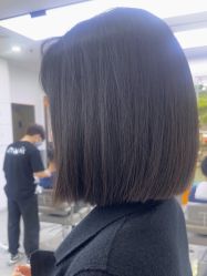 -首脑美发沙龙