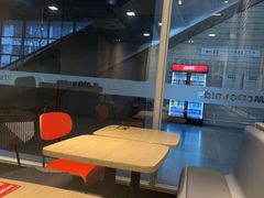 -麦当劳(轻轨曹杨路店)