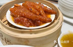 Braised Chicken Feet with Oyster Sauce