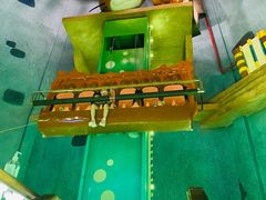 -蓝精灵乐园·世茂精灵之城主题乐园