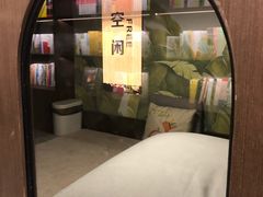 -钟书阁(群光广场店)