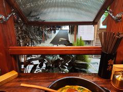 -银米·云南传统过桥米线(双廊黑金冠店)