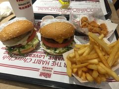 -The Habit Burger Grill 哈比特汉堡(爱琴海店)