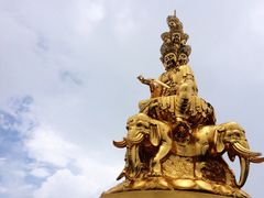 -峨嵋山金顶