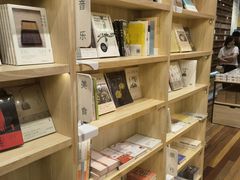 -猫的天空之城概念书店(印象城购物中心店)