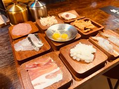 -银米·云南传统过桥米线(双廊黑金冠店)