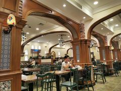 大堂-清真·玛丽亚新疆菜主题餐厅(浙江中路店)