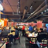 武汉！吃到了！0.8一根的砂锅串串…..