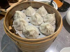 -莱莱小笼·乔艾
