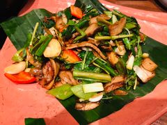 -云海肴·汽锅鸡·云南菜(天山百盛优客店)