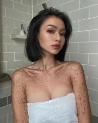 -苑苑发型设计
